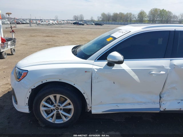 2022 Audi Q3 Premium 45 Tfsi S Line Quattro Tiptronic მანქანა იყიდება აუქციონზე, vin: WA1DECF31N1005189, აუქციონის ნომერი: 44627427
