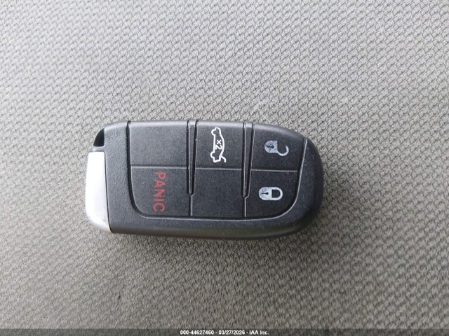 Продаж на аукціоні авто 2016 Chrysler 200 Limited, vin: 1C3CCCAB1GN125029, номер лоту: 44627460