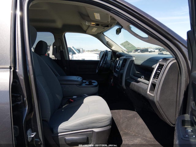 Продажа на аукционе авто 2018 Ram 1500 Express  4x2 5'7 Box, vin: 3C6RR6KT2JG264221, номер лота: 44627470