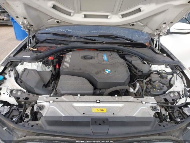 44627479 :رقم المزاد ، 3MW5P9J08M8B73214 vin ، 2021 Bmw 330e Xdrive مزاد بيع