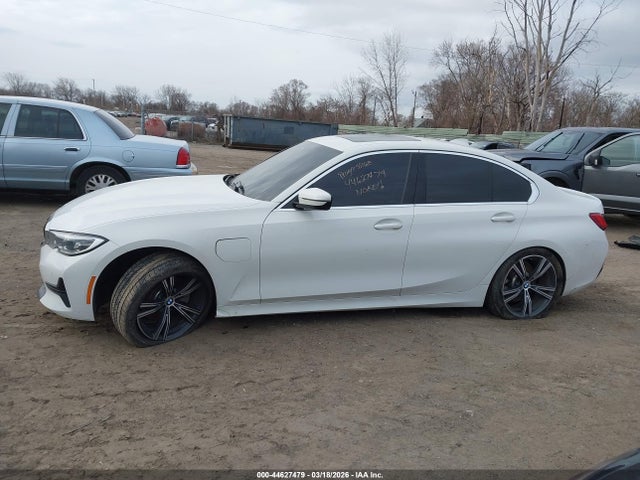 44627479 :رقم المزاد ، 3MW5P9J08M8B73214 vin ، 2021 Bmw 330e Xdrive مزاد بيع