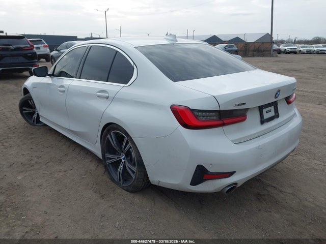 44627479 :رقم المزاد ، 3MW5P9J08M8B73214 vin ، 2021 Bmw 330e Xdrive مزاد بيع