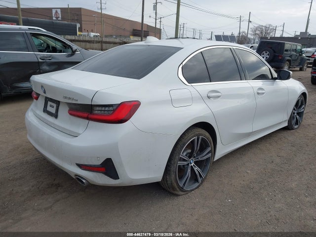 44627479 :رقم المزاد ، 3MW5P9J08M8B73214 vin ، 2021 Bmw 330e Xdrive مزاد بيع