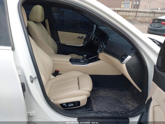 44627479 :رقم المزاد ، 3MW5P9J08M8B73214 vin ، 2021 Bmw 330e Xdrive مزاد بيع