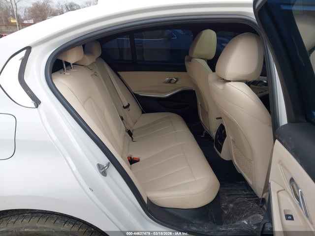 44627479 :رقم المزاد ، 3MW5P9J08M8B73214 vin ، 2021 Bmw 330e Xdrive مزاد بيع