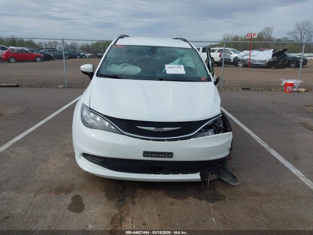 44627484 :رقم المزاد ، 2C4RC1DG6MR520226 vin ، 2021 Chrysler Voyager Lxi مزاد بيع