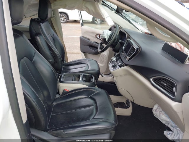 44627484 :رقم المزاد ، 2C4RC1DG6MR520226 vin ، 2021 Chrysler Voyager Lxi مزاد بيع
