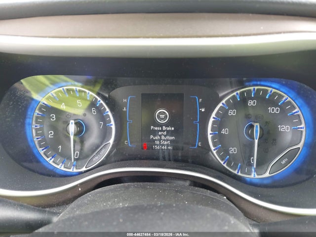 44627484 :رقم المزاد ، 2C4RC1DG6MR520226 vin ، 2021 Chrysler Voyager Lxi مزاد بيع