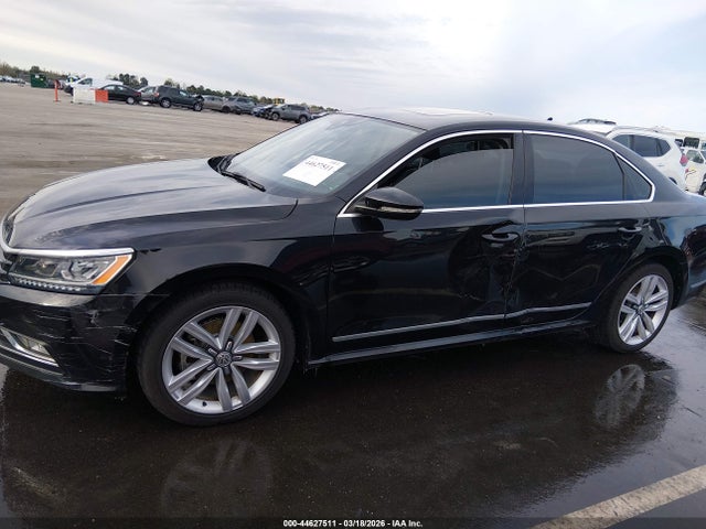 44627511 :رقم المزاد ، 1VWCT7A3XHC071445 vin ، 2017 Volkswagen Passat 1.8t Sel Premium مزاد بيع