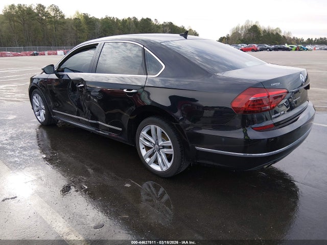 44627511 :رقم المزاد ، 1VWCT7A3XHC071445 vin ، 2017 Volkswagen Passat 1.8t Sel Premium مزاد بيع