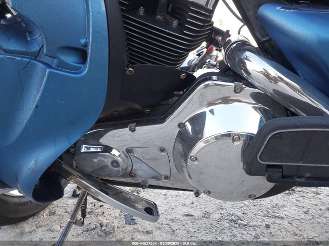 2005 HARLEY-DAVIDSON FLHTCUI 1HD1FCW175Y668812 Photo 8