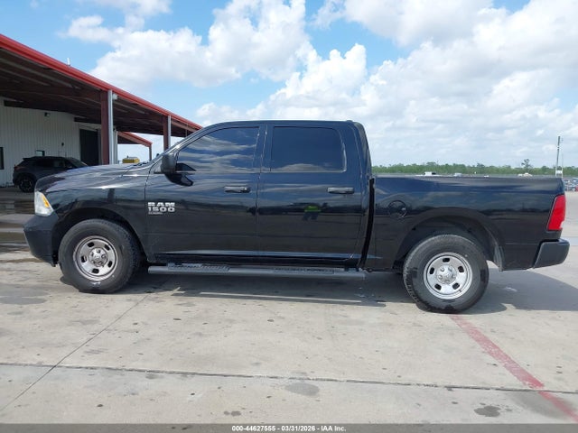 1C6RR7KG5MS559223 RAM 1500 Classic Tradesman 4x4 5&#039;7 Box