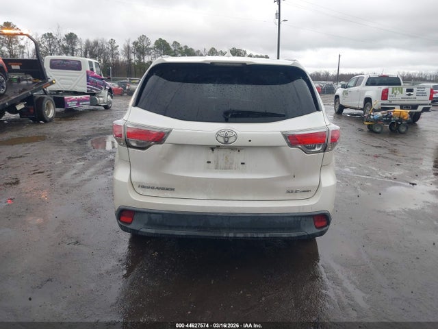 Toyota Highlander Xle V6 2014 5TDJKRFH2ES020786 Image 16