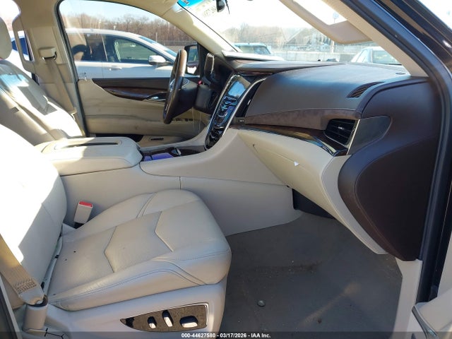 Продаж на аукціоні авто 2016 Cadillac Escalade Luxury Collection, vin: 1GYS4BKJ6GR377642, номер лоту: 44627580