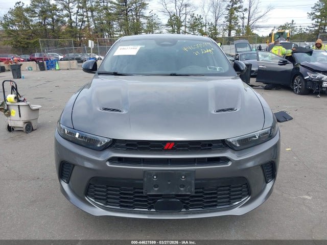 2024 Dodge Hornet R/t Eawd მანქანა იყიდება აუქციონზე, vin: ZACPDFCW8R3A08352, აუქციონის ნომერი: 44627599