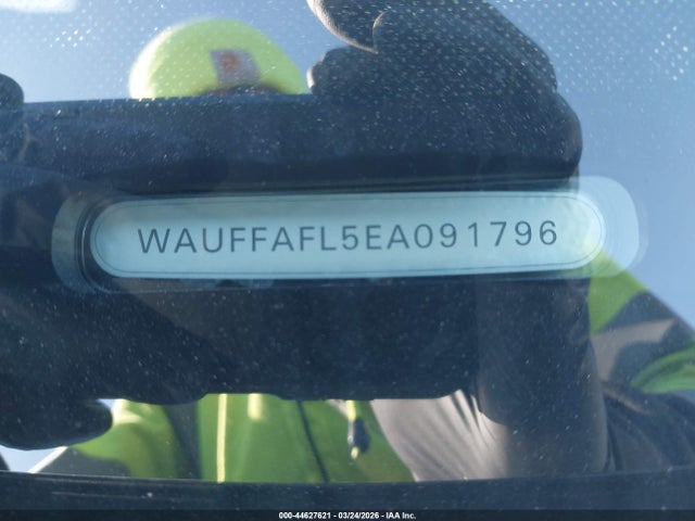 44627621 :رقم المزاد ، WAUFFAFL5EA091796 vin ، 2014 Audi A4 2.0t Premium مزاد بيع