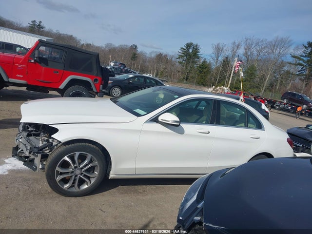 2017 Mercedes-benz C 300 4matic მანქანა იყიდება აუქციონზე, vin: 55SWF4KB0HU181157, აუქციონის ნომერი: 44627631