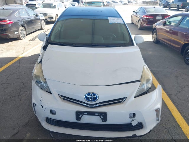 JTDZN3EUXE3330823 Toyota Prius V Three