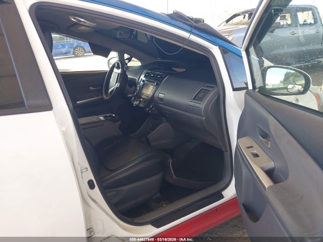 JTDZN3EUXE3330823 Toyota Prius V Three