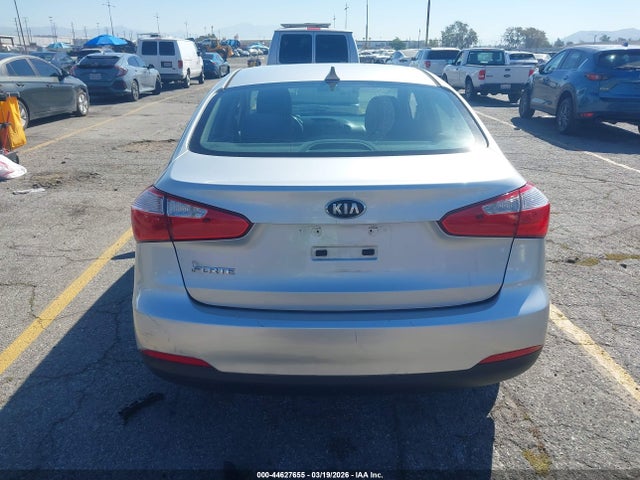 KNAFX4A62E5104478 KIA FORTE LX