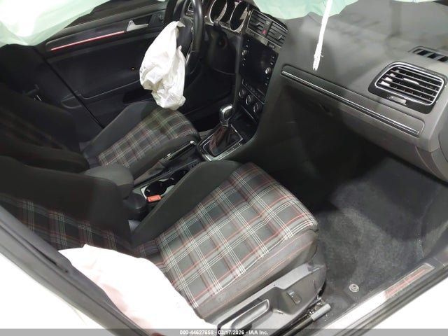 2018 VOLKSWAGEN GOLF GTI 3VW447AU6JM266070 Photo 4