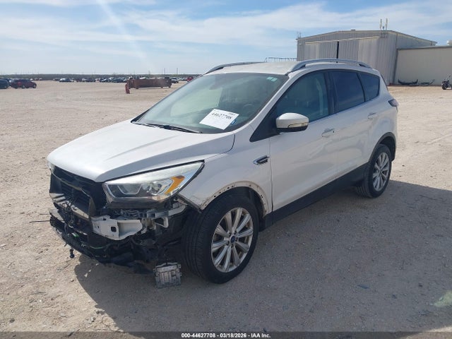 Ford Escape Titanium 2017 1FMCU0JD5HUD76180 Image 2