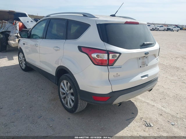 Ford Escape Titanium 2017 1FMCU0JD5HUD76180 Image 3