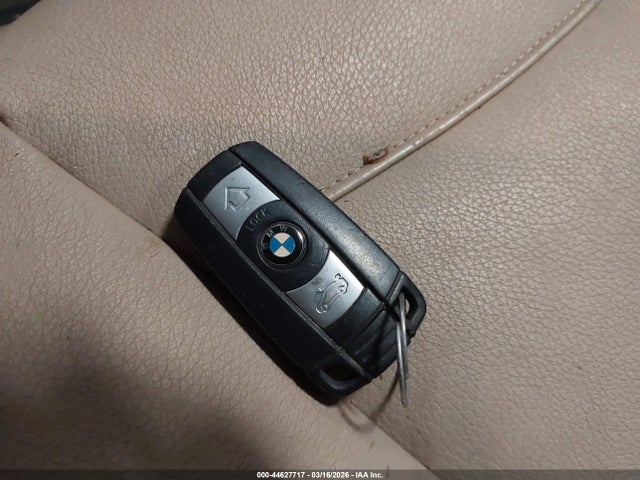 44627717 :رقم المزاد ، WBAPH77529NL83020 vin ، 2009 Bmw 328i مزاد بيع