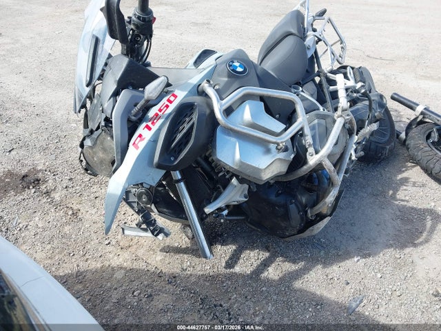 2021 BMW R 1250 WB10M1300M6E33696 Photo 4