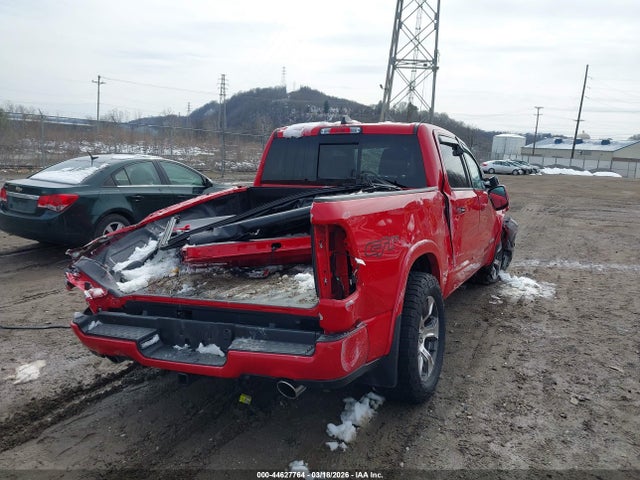 2022 RAM 1500 1C6SRFJT0NN135510 Photo 3