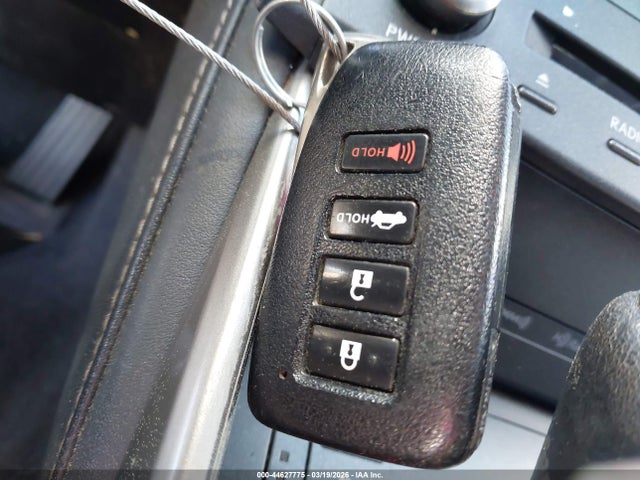 44627775 :رقم المزاد ، JTHCF1D22F5017633 vin ، 2015 Lexus Is 250 مزاد بيع