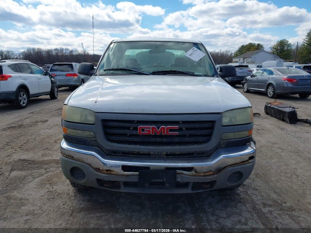 Продаж на аукціоні авто 2004 Gmc Sierra 2500hd, vin: 1GTHC23234F215720, номер лоту: 44627794