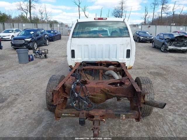 Продаж на аукціоні авто 2004 Gmc Sierra 2500hd, vin: 1GTHC23234F215720, номер лоту: 44627794