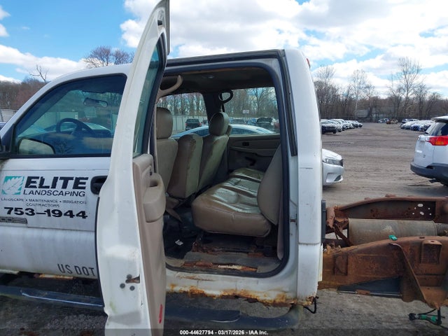 Продаж на аукціоні авто 2004 Gmc Sierra 2500hd, vin: 1GTHC23234F215720, номер лоту: 44627794