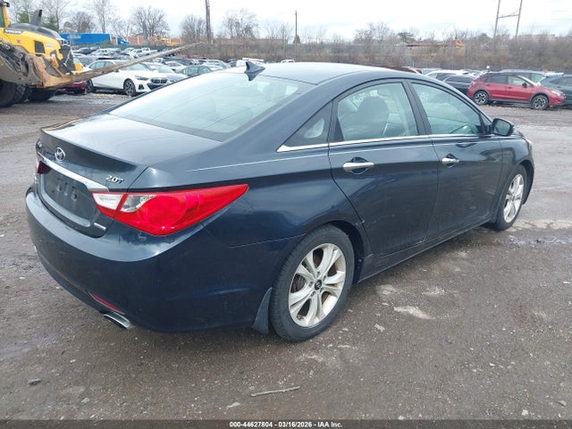 2011 HYUNDAI SONATA 5NPEC4AB8BH300587 Photo 3
