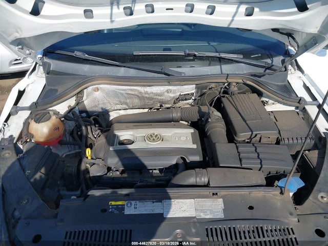 WVGBV3AX0EW111980 Volkswagen Tiguan R-line