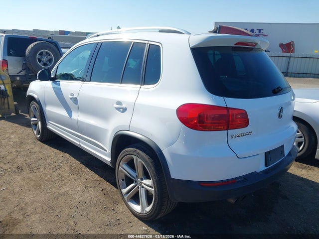 WVGBV3AX0EW111980 Volkswagen Tiguan R-line
