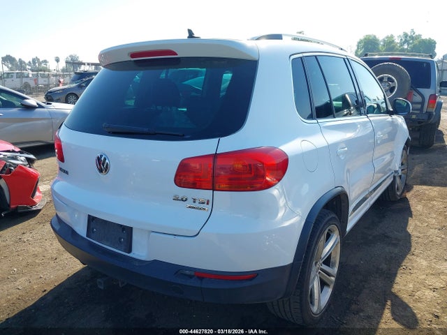 WVGBV3AX0EW111980 Volkswagen Tiguan R-line
