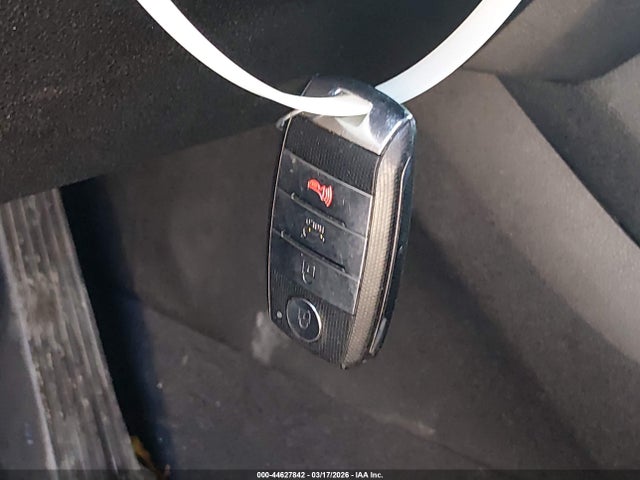 44627842 :رقم المزاد ، 5XYPHDA52KG525843 vin ، 2019 Kia Sorento 3.3l Ex مزاد بيع