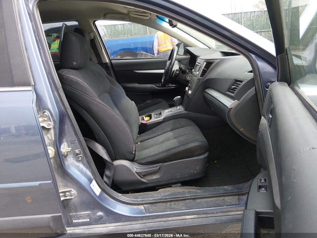 4S4BRCCC5E3255413 Subaru Outback 2.5i Premium