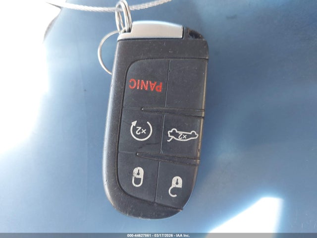 1C3CCCCGXFN583028 Chrysler 200 C