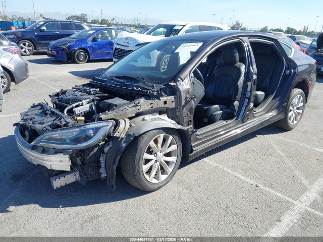 1C3CCCCGXFN583028 Chrysler 200 C