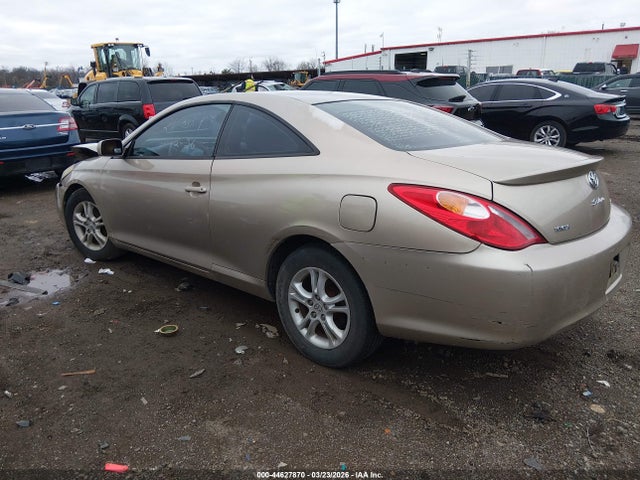 2004 TOYOTA CAMRY SOLARA 4T1CE30P94U818432 Photo 2