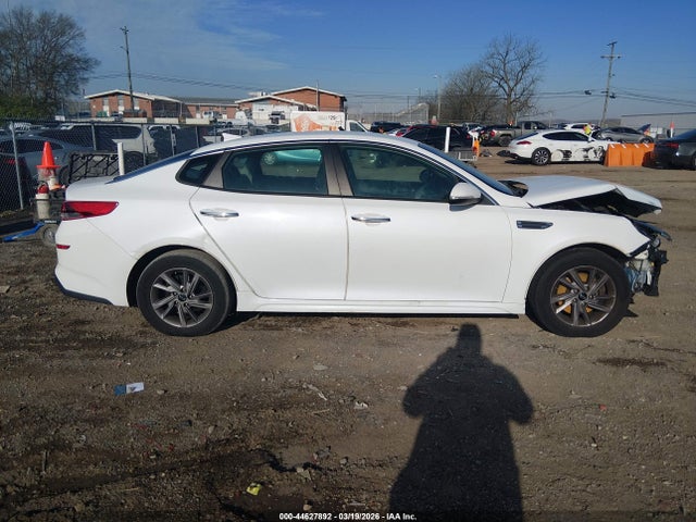2020 Kia Optima Lx მანქანა იყიდება აუქციონზე, vin: 5XXGT4L32LG427668, აუქციონის ნომერი: 44627892