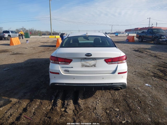 2020 Kia Optima Lx მანქანა იყიდება აუქციონზე, vin: 5XXGT4L32LG427668, აუქციონის ნომერი: 44627892