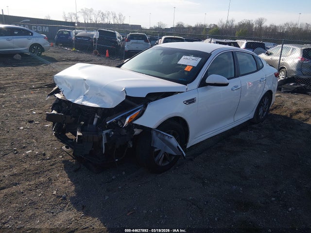 2020 Kia Optima Lx მანქანა იყიდება აუქციონზე, vin: 5XXGT4L32LG427668, აუქციონის ნომერი: 44627892