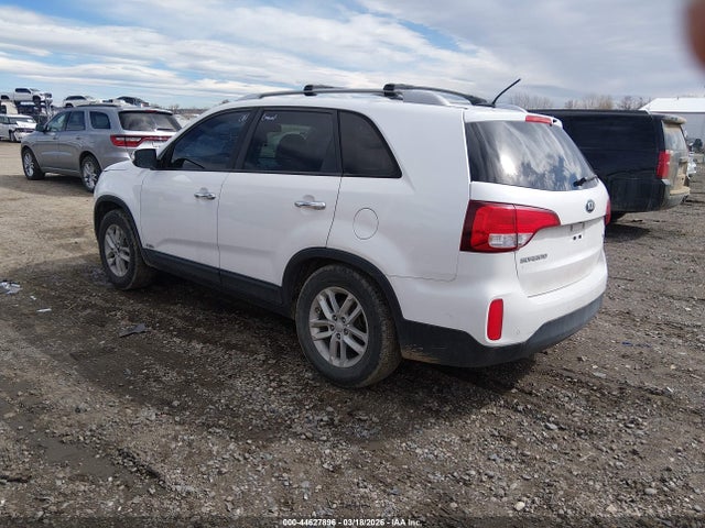 KIA SORENTO LX 2015 5XYKTDA65FG561937 Image 3
