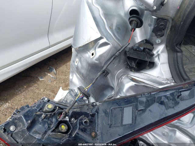 44627897 :رقم المزاد ، 58ADZ1B17NU129280 vin ، 2022 Lexus Es 350 مزاد بيع