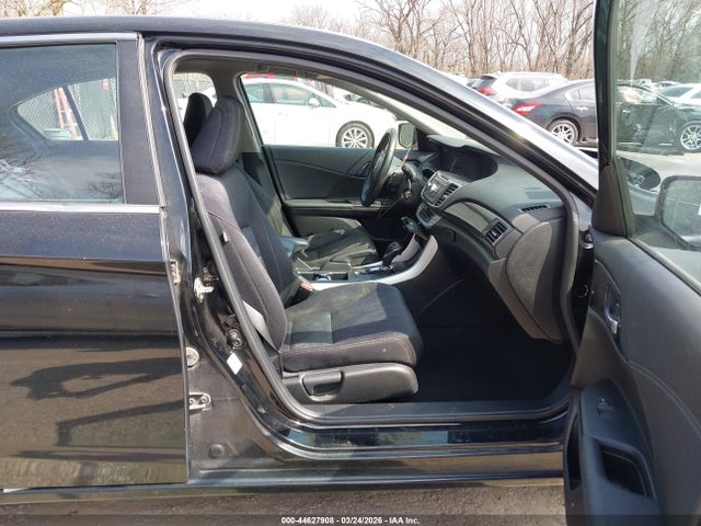 Продажа на аукционе авто 2015 Honda Accord Sport, vin: 1HGCR2F57FA058323, номер лота: 44627908