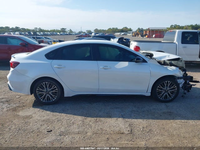 2024 Kia Forte Gt-line მანქანა იყიდება აუქციონზე, vin: 3KPF54AD1RE805479, აუქციონის ნომერი: 44627947
